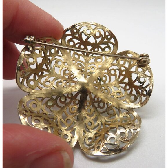 Vintage Flower Brooch 2" White Washed Filigree Gold Tone Metal Domed Petals - Picture 8 of 12